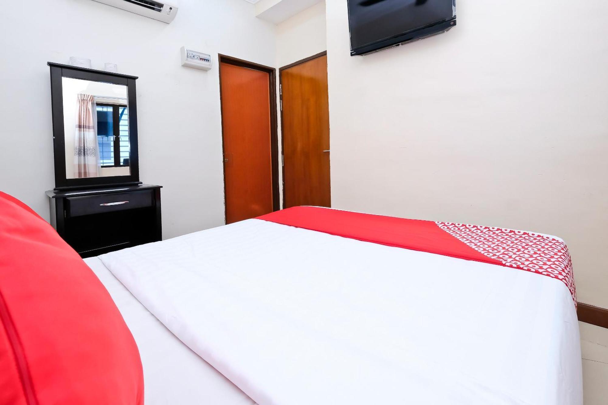 Oyo 714 Arina Hotel Bangi Eksteriør billede